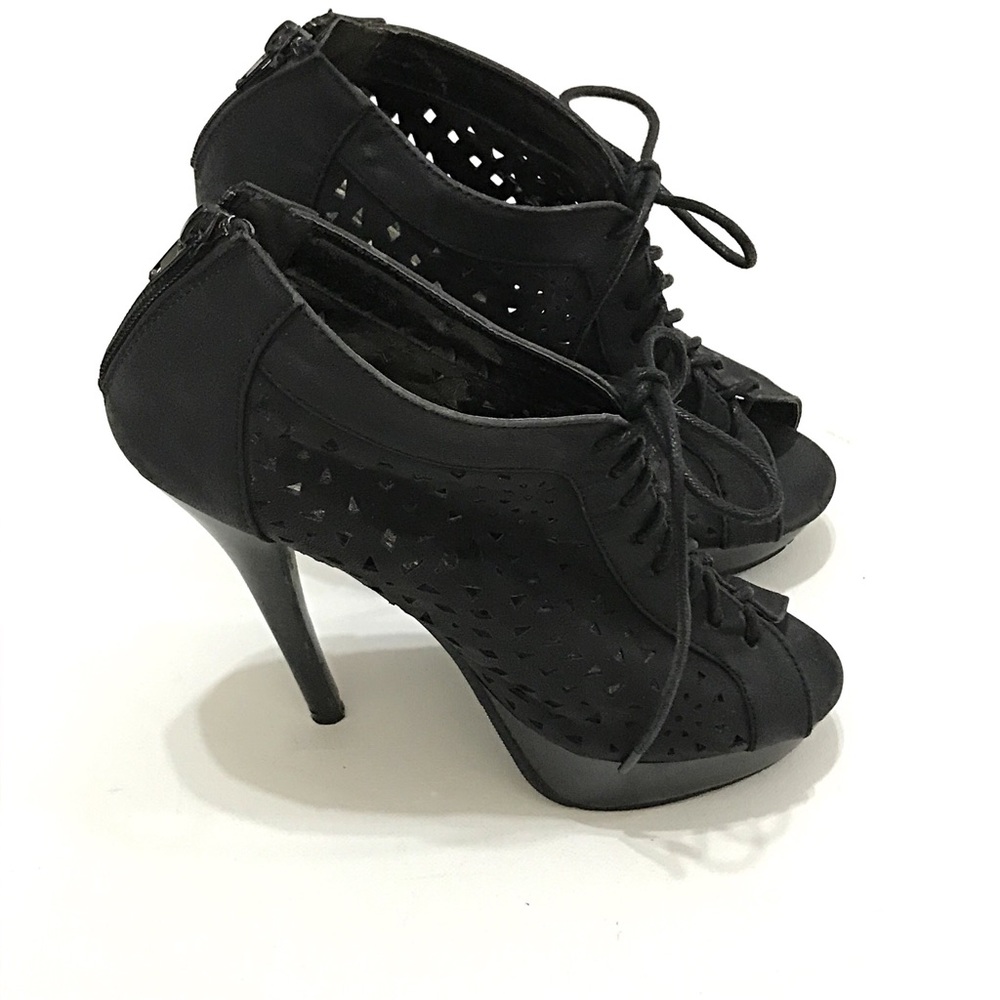 Modesta Arden Booties - Picture 2 of 8